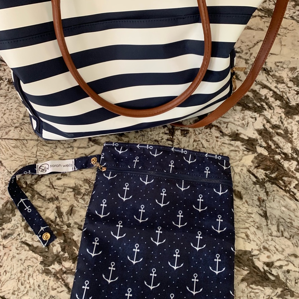 Brand new Sarah Wells pumping bag and wet bag